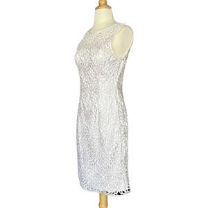 ADRIANNA PAPELL Evening White Crochet Lace Overlay Dress Occasion Party Size 6